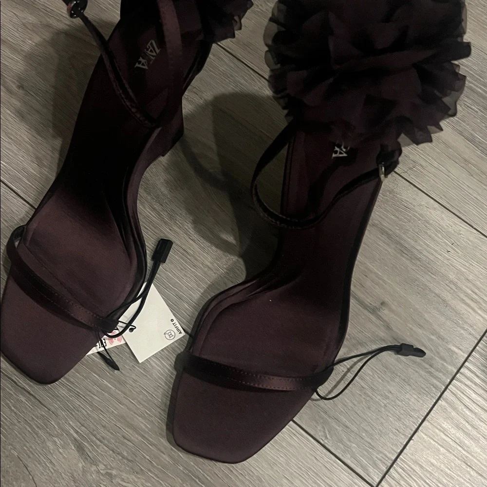 Elegant Purple Wedge Flower Sandals